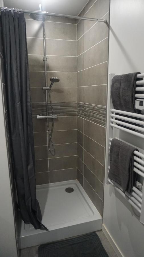 Cosy T2 Wifi Parking Proche Gare Centre Ville Saint-Quentin  Luaran gambar