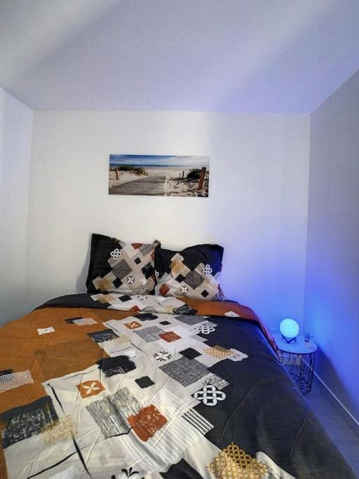 Cosy T2 Wifi Parking Proche Gare Centre Ville Saint-Quentin  Luaran gambar